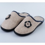 Damskie kapcie z naturalnego filcu wełnianego z kwiatkiem – Naturfeet PBK4GR Szare Bambosze Premium