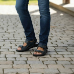 Skórzane sandały męskie czarne – wygodne sandały letnie z regulowanymi paskami Naturfeet SM1BL