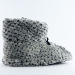 Ciepłe kapcie z naturalnej wełny unisex – Naturfeet BU1BEA bambosze wełniane ze sznurkiem pantera