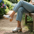 Damskie drewniaki Naturefeet DH5WH z naturalnej skóry z kwiatowym wzorem komfortowe obuwie na obcasie - klasa i elegancja