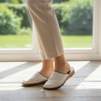 Damskie Klapki Naturfeet KKC2BE ze Skóry Naturalnej – Komfort, Styl i Oddychalność