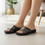 Skórzane damskie klapki Naturfeet KKO5U z kwiatowym wzorem – komfort i elegancja
