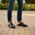 Męskie Klapki Skórzane z Regulowanym Zapięciem – Czarne Naturfeet KMC5BL