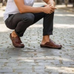 Męskie Klapki Skórzane z Regulowanym Zapięciem – Brązowe Naturfeet KMC5BR