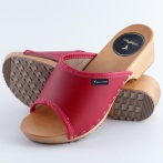 Drewniaki damskie NATURFEET DKO2RE czerwone – skórzane klapki na drewnianej podeszwie - Piękno i Elegancja