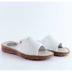 Skórzane damskie klapki Naturfeet KKO2WH białe przewiewne – komfort i elegancja