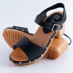 Ręcznie robione chodaki z czarnej skóry Naturfeet SKO1BL– drewniane sandały odkryte palce - piękno i wdzięk