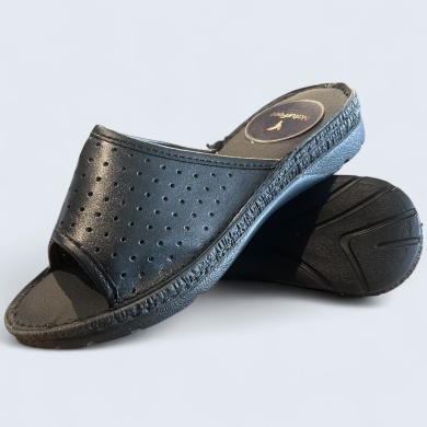 Skórzane damskie klapki Naturfeet KKO2BL czarne przewiewne – komfort i elegancja