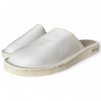 Skórzane klapki medyczne białe Komfortowe pantofle z naturalnej skóry Naturfeet MPK1WH