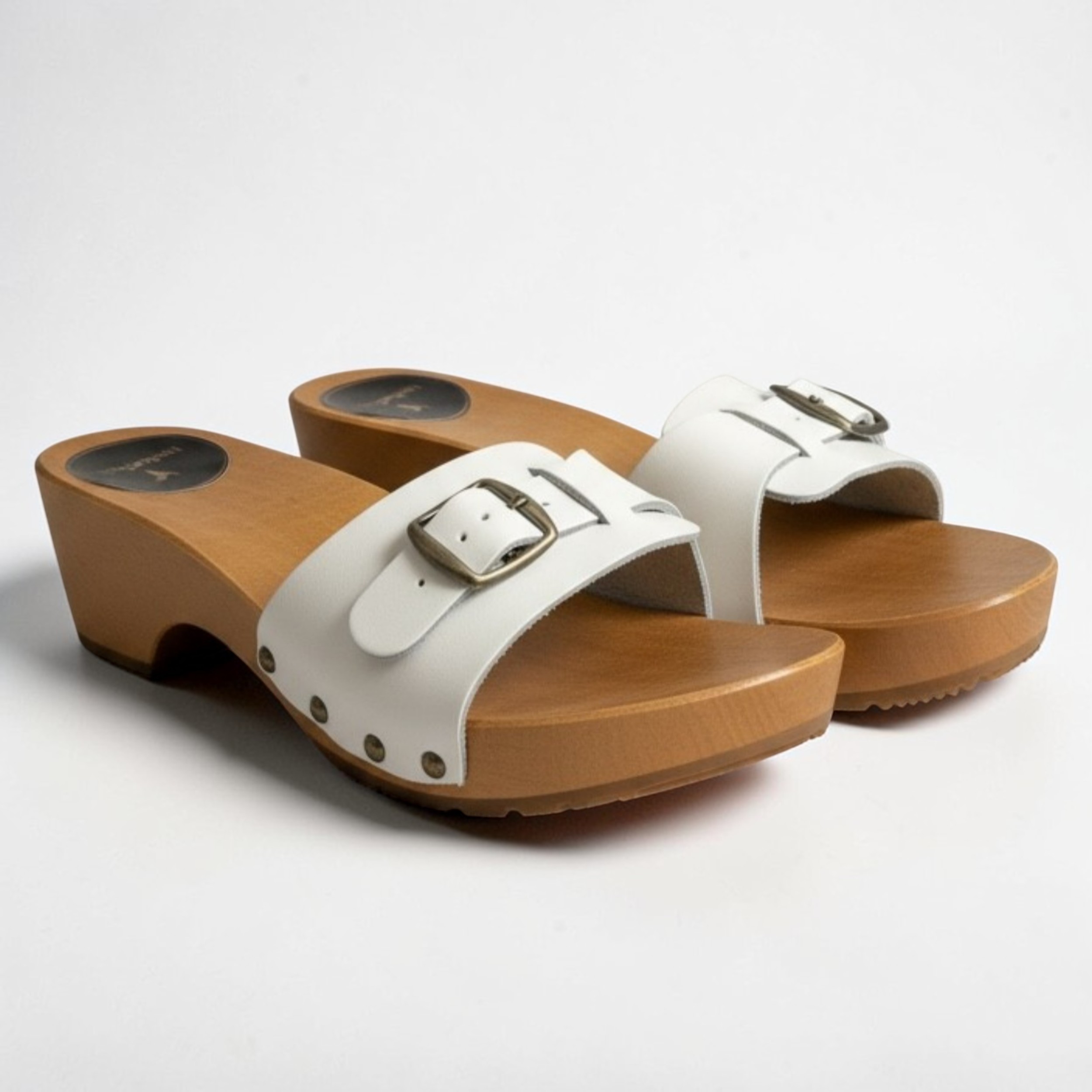 Chodaki damskie na drewnianym obcasie Naturfeet DKC2RE czerwone